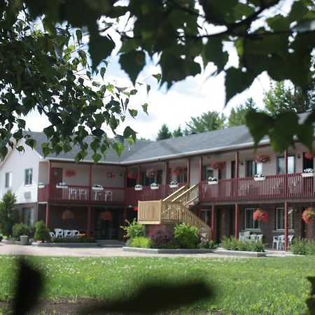 Motel Le Radisson De 발다비드 외부 사진