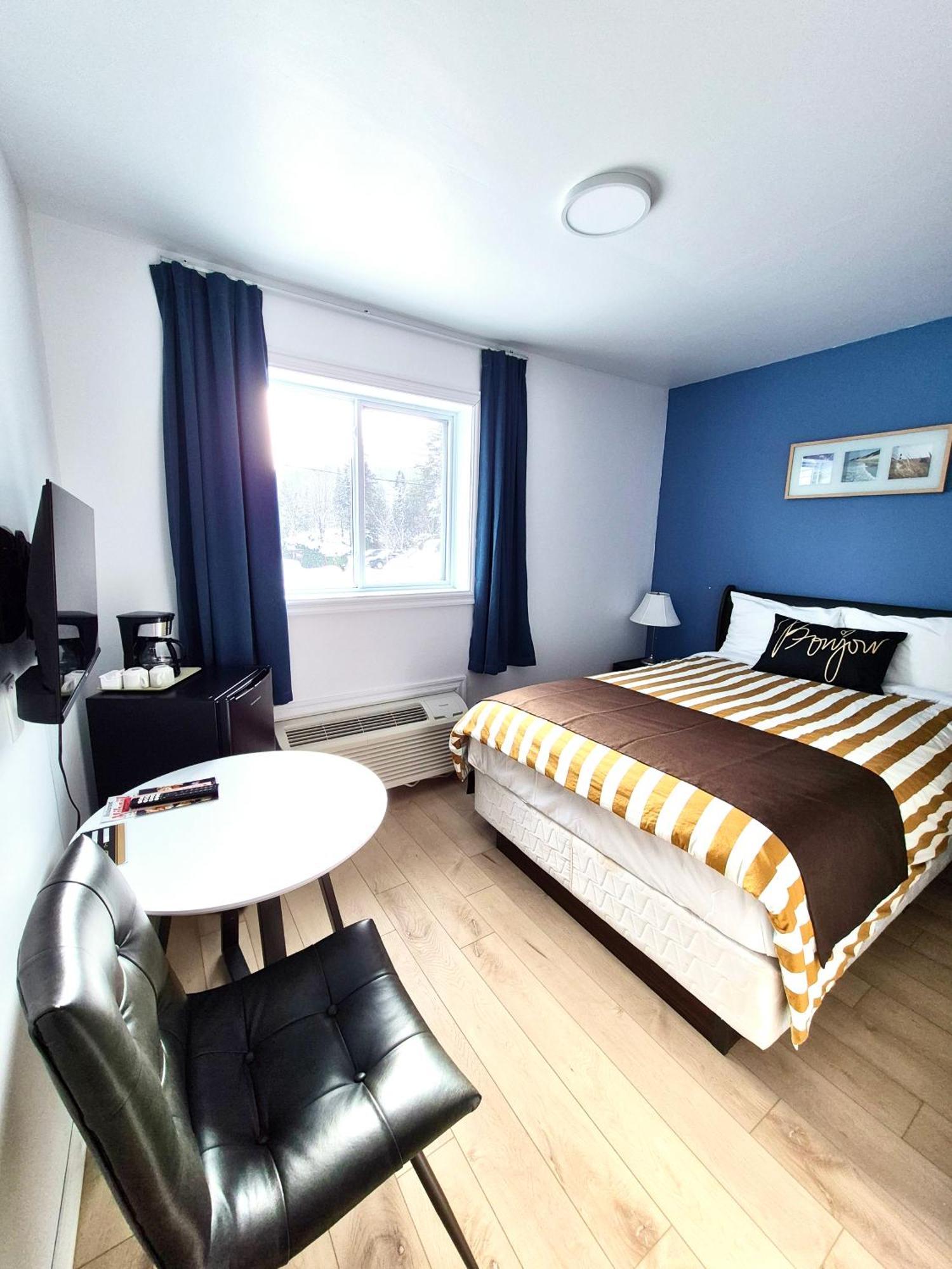Motel Le Radisson De 발다비드 외부 사진